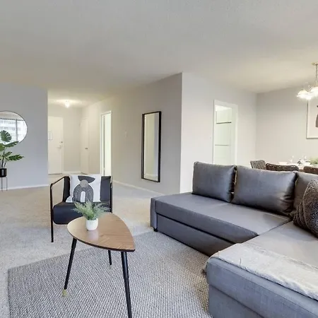 Elegant Apartment W Views At Crystal City Arlington Exterior photo