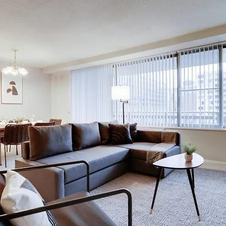 Elegant Apartment W Views At Crystal City Arlington Exterior photo