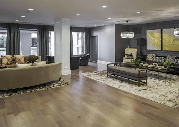 Elegant Apartment W Views At Crystal City