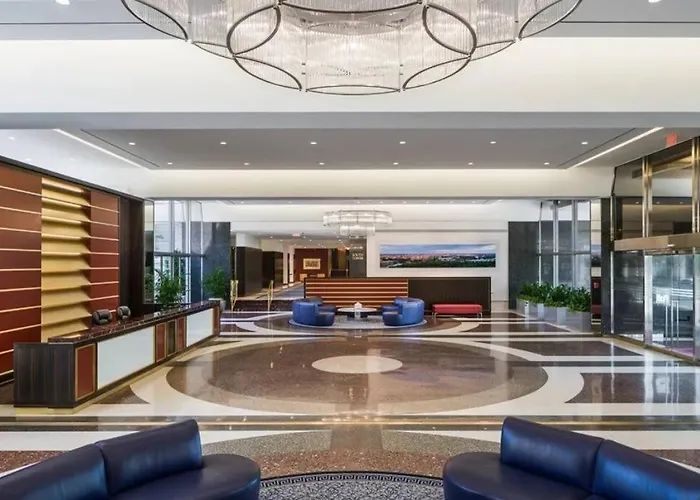 Elegant Apartment W Views At Crystal City