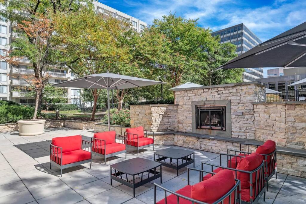 Apartment Elegant W Views At Crystal